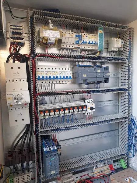 După retrofit utilaj – portofoliu automatizări industriale Baia Mare